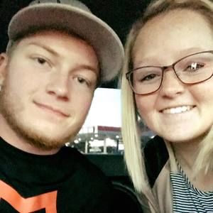 Meet your Posher, Ashlin